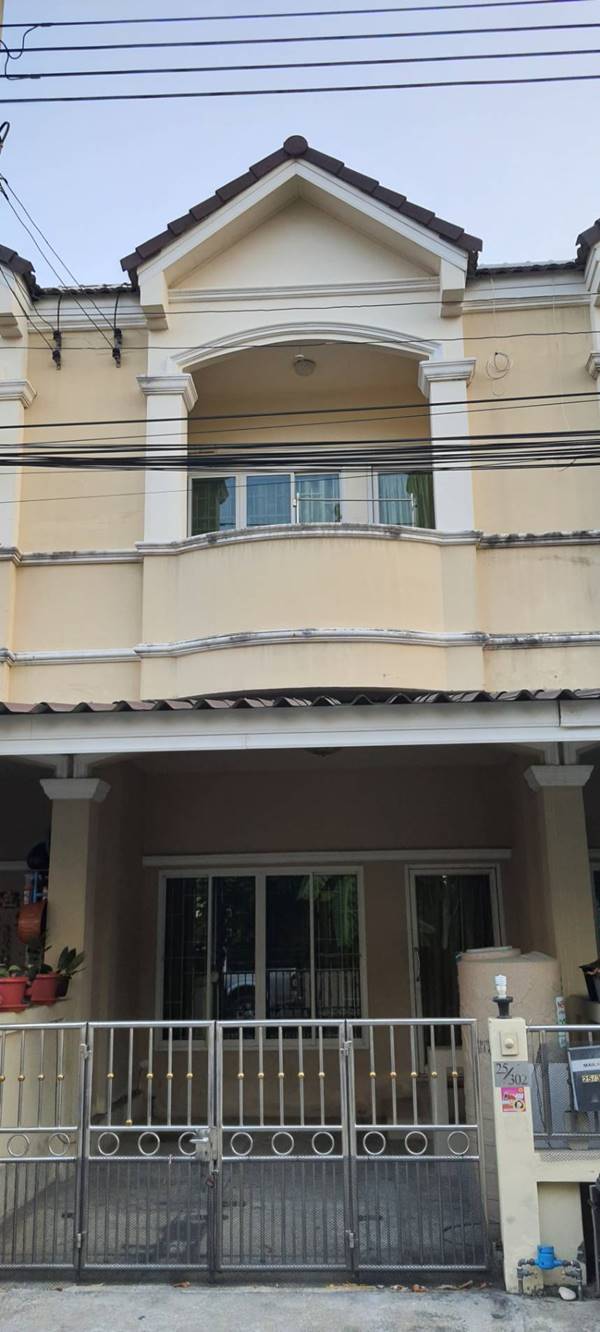 ให้เช่าบ้าน 3 นอน 2 น้ำ มีที่จอดรถ ย่านวงศ์สว่าง สะพานพระราม 7 .